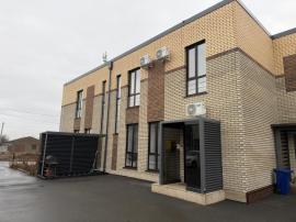 Дома/Коттеджи, 3-комн., Оренбург