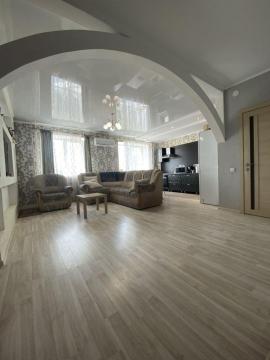 Квартиры, 3-комн., Оренбург